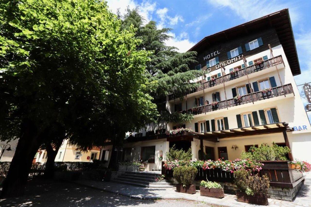 Hotel Pinzolo-Dolomiti Exterior photo